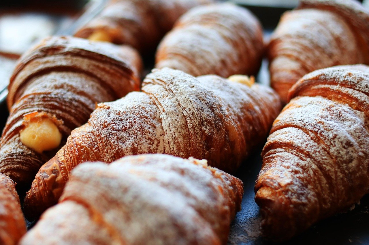 bread, croissants, food, bakery, roast, eating, morning, powder, cafe, flour, bake, dessert, sweet, fresh, delicious, bread, bread, croissants, bakery, bakery, bakery, cafe, cafe, cafe, cafe, cafe